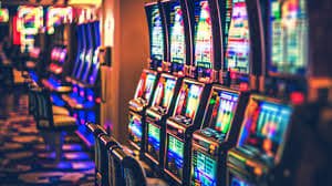 မြန်မာ့ဘောလုံးပွဲ Sportsbook တိုက်ရိုက်လိုက်ကစားခြင်း